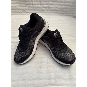 Under Armour HOVR Intake Womens Running Shoes Black White 3026141-001 Size 6.5
